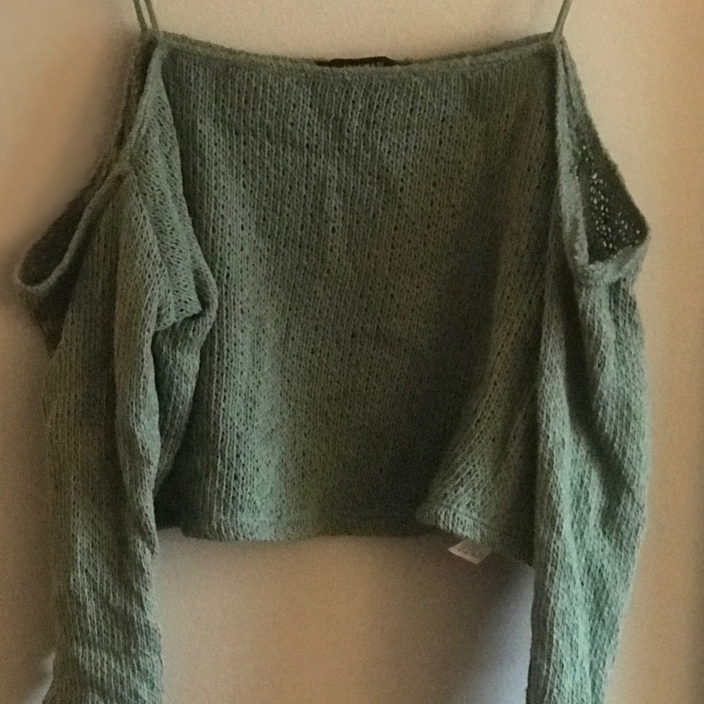 Off-The-Shoulder Long Sleeve Shirt